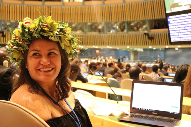 Miss Jacqui Evans Cook Islands