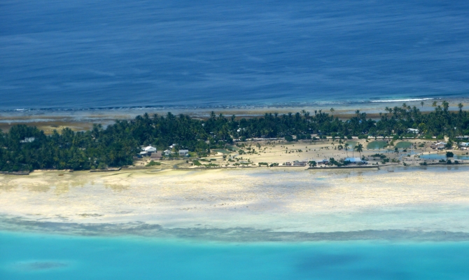 Tarawa, Kiribati (Photo credit: Carlo Iacovino)