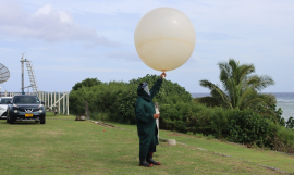Launch balloon