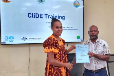 The CliDE training in Vanuatu.